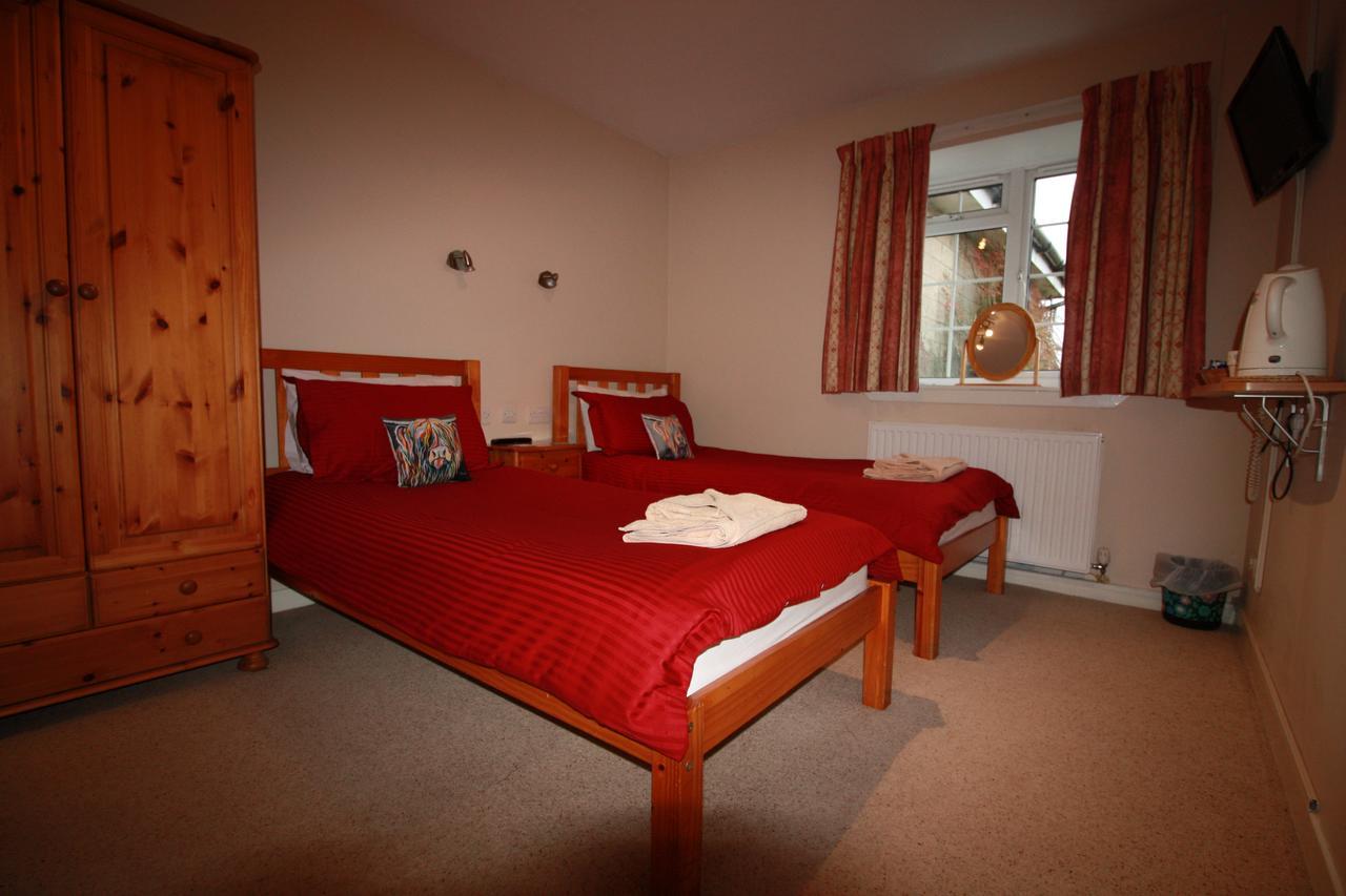 Blairmains Guest House Kirk of Shotts Buitenkant foto
